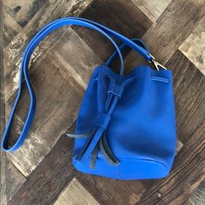 Royal blue bucket bag